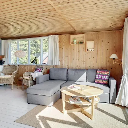 Julla - 1-5km From The Sea In Ne Jutland By Interhome *