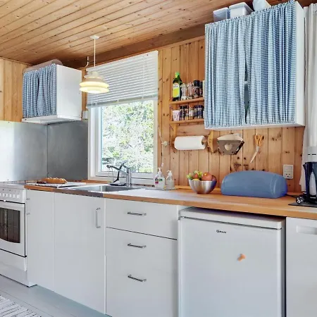 Julla - 1-5km From The Sea In Ne Jutland By Interhome