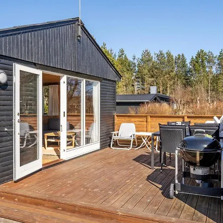 Julla - 1-5km From The Sea In Ne Jutland By Interhome