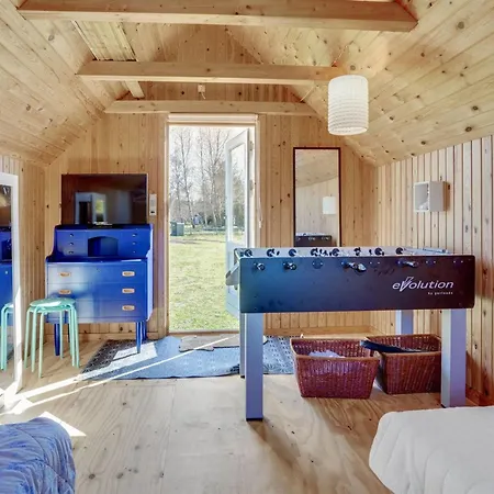 Julla - 1-5km From The Sea By Interhome *