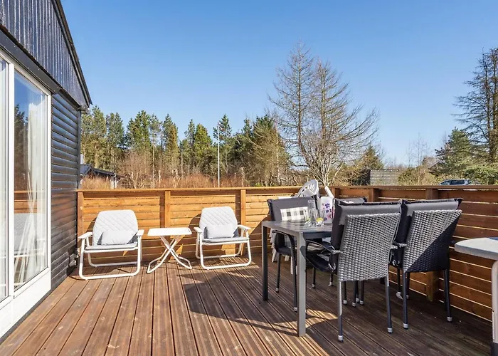 Julla - 1-5km From The Sea By Interhome *