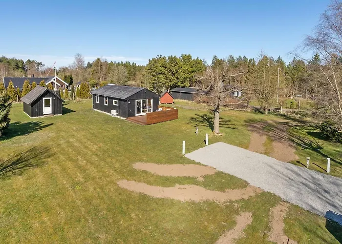 Julla - 1-5km From The Sea By Interhome הלס